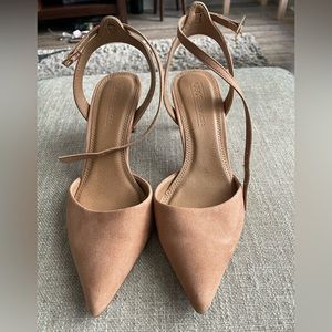 Tan suede slingbacks, ASOS. Ankle strap. Size US 6. Euro 4. Low heel.